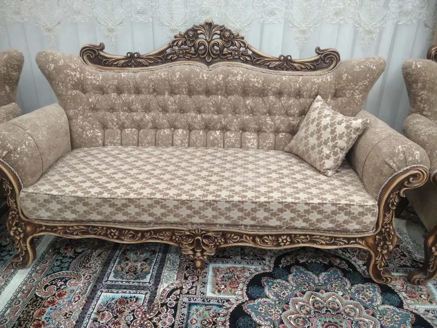 مبل سلطنتی 7نفره|مبلمان خانگی و میز عسلی|بیرجند, |دیوار
