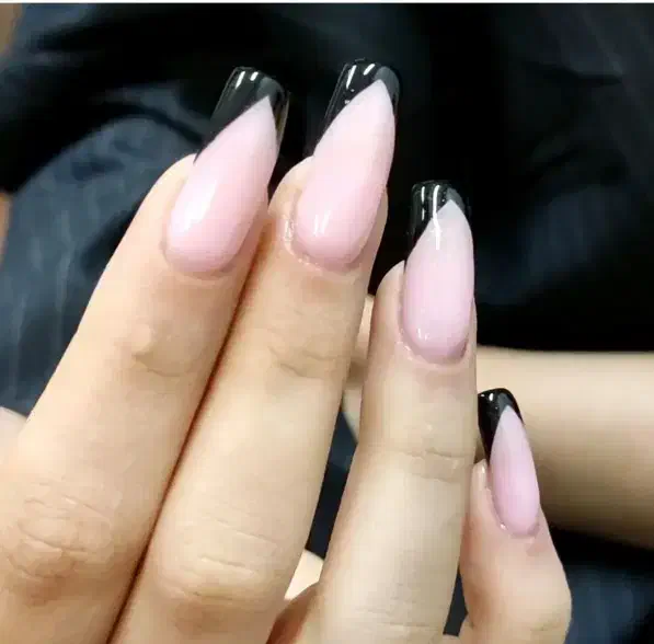 خدمات ناخن با تخفیف ویژه بلک فرایدی|خدمات آرایشگری و زیبایی|تهران, بلوار کشاورز|دیوار