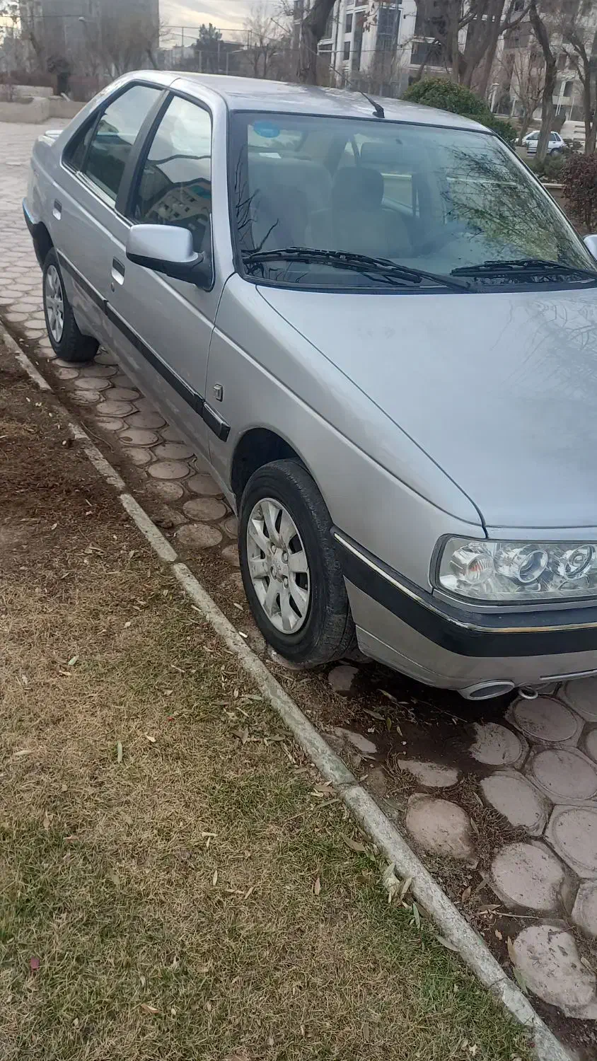 فروشی|خودرو سواری و وانت|چهارباغ, |دیوار