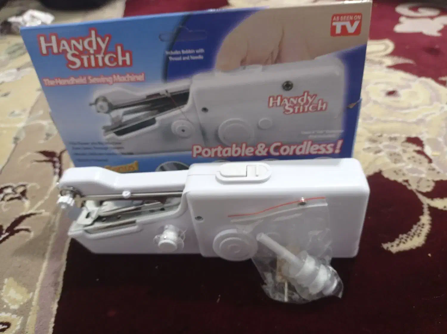 چرخ خیاطی دستی. مسافرتی نو نو|چرخ خیاطی و ریسندگی|الیگودرز, |دیوار