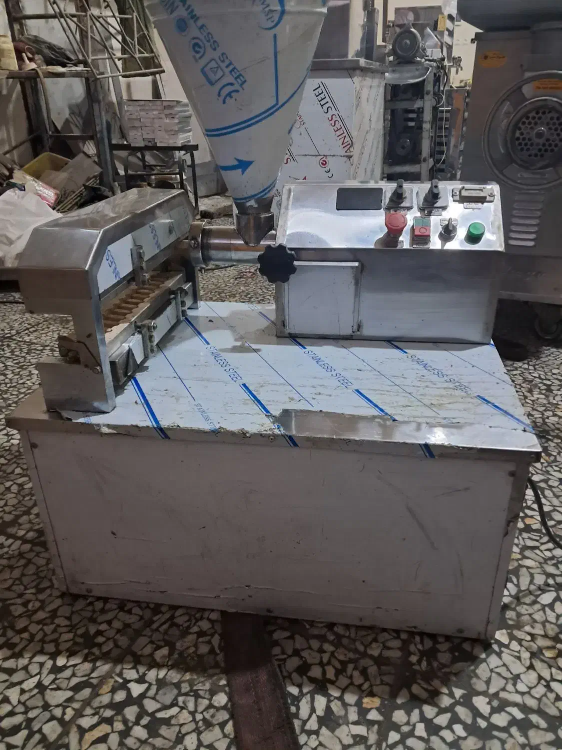 دستگاه کباب گیر سیخ گیر کباب زن رومیزی|کافی‌شاپ و رستوران|اصفهان, رهنان|دیوار