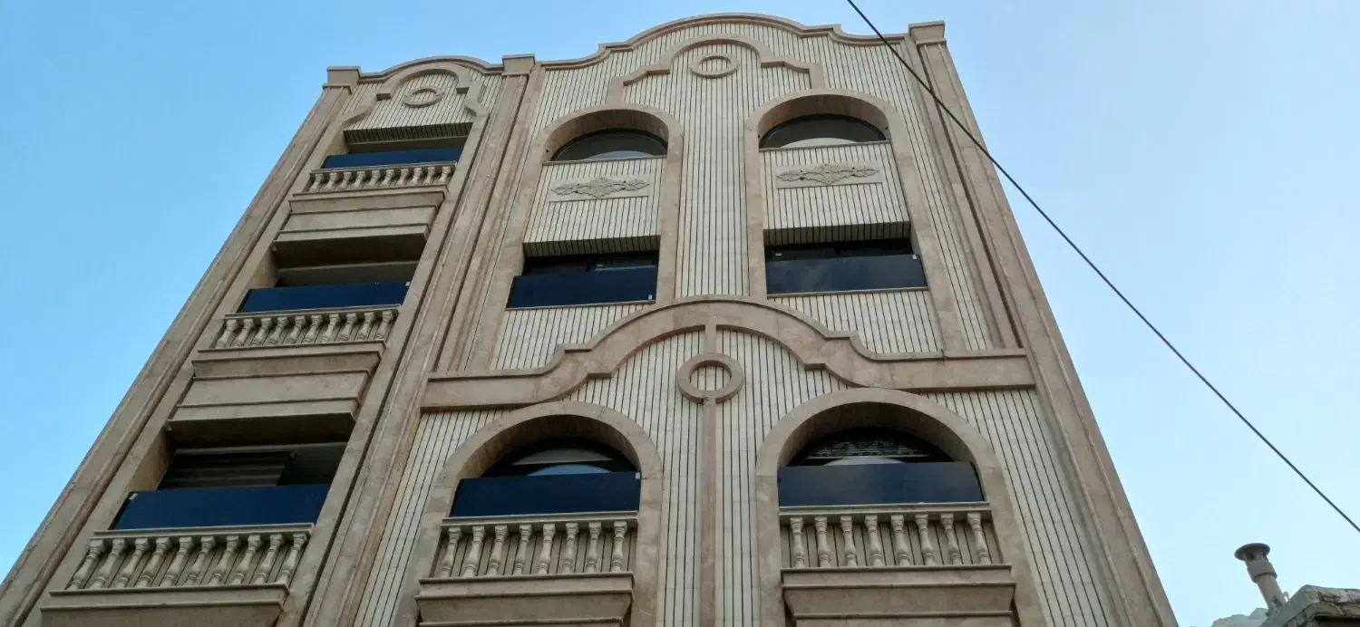 آپارتمان نوساز تکواحدی ۱۸۵ متری در خادمی|فروش آپارتمان|اصفهان, دستگرده|دیوار