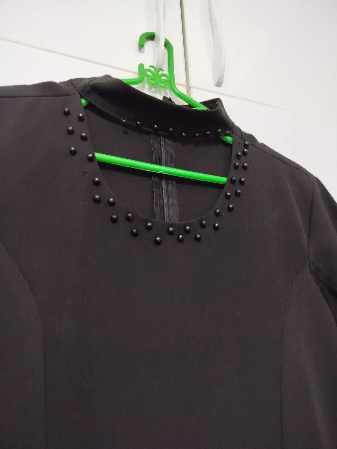 پیراهن کوتاه|لباس|ویسیان, |دیوار