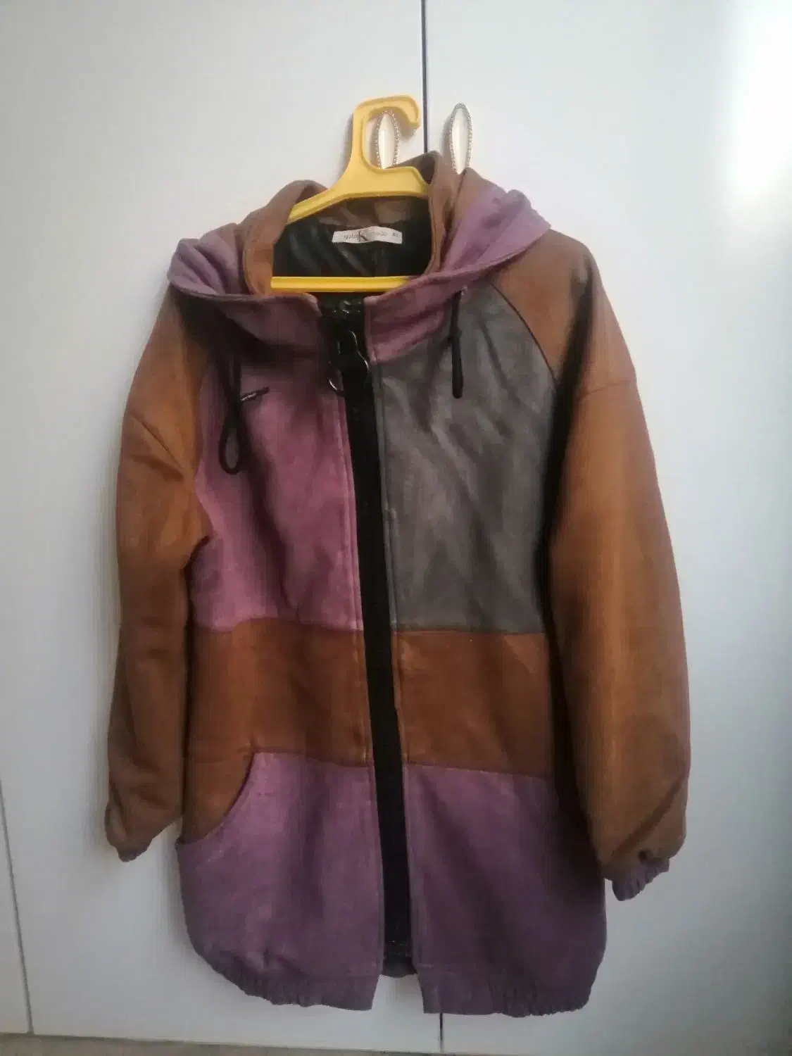 پالتو|لباس|سلماس, |دیوار