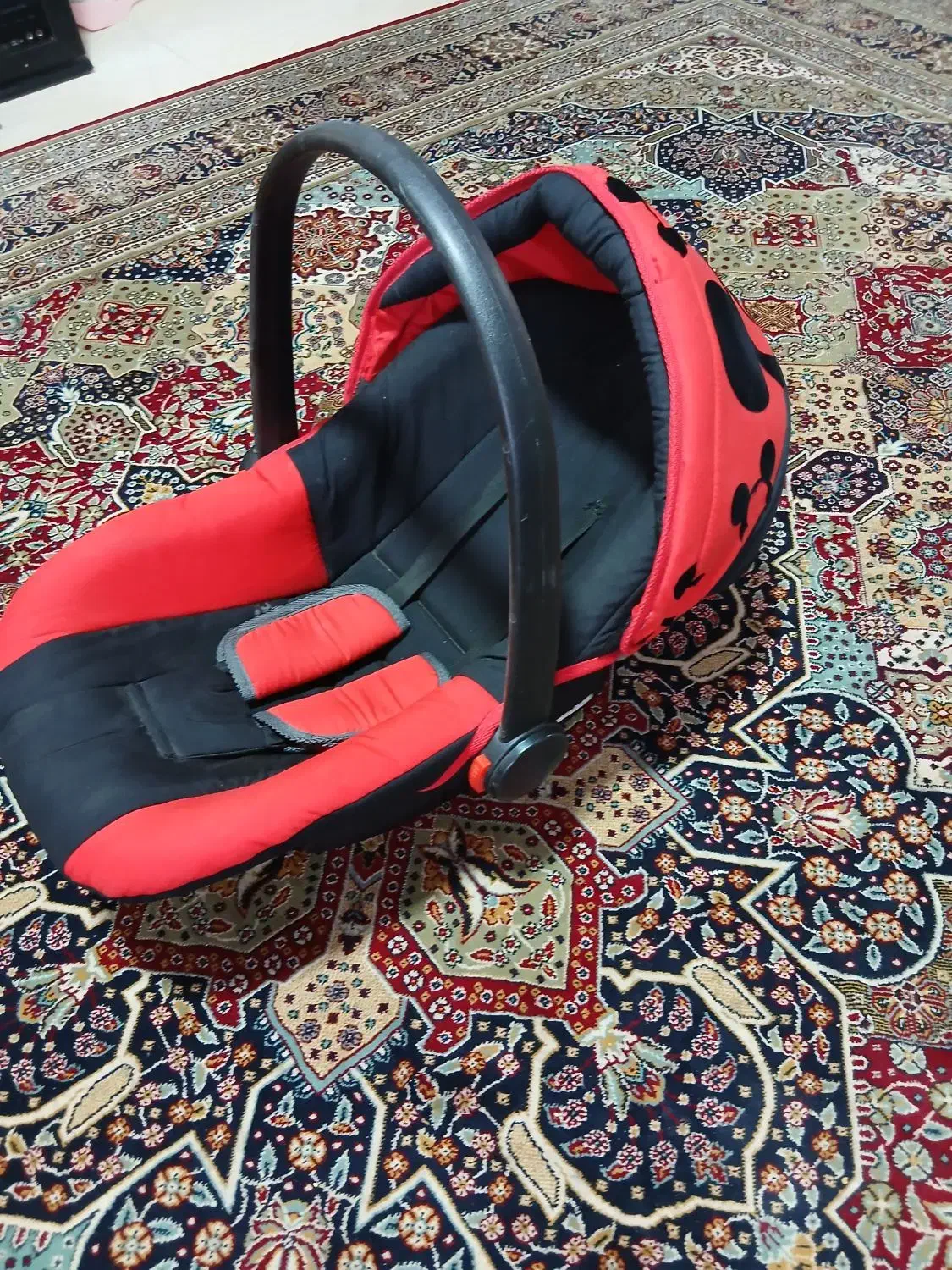 نوزادی|کالسکه و لوازم جانبی|گناباد, |دیوار