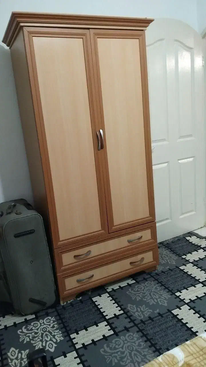 کمد لباس سالم|جاکفشی، کمد، دراور|نیشابور, ۲۲ بهمن|دیوار