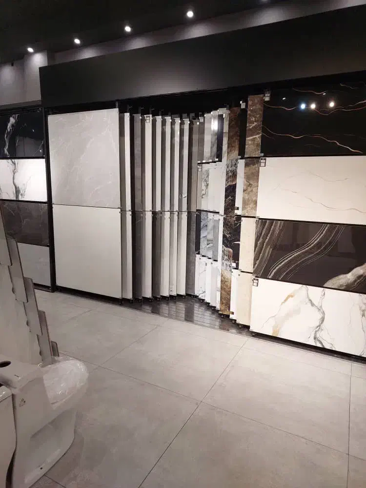 فروشگاه 180 متری فرجام غربی و ۴۰ متر بالکن|اجارهٔ مغازه و غرفه|تهران, علم و صنعت|دیوار