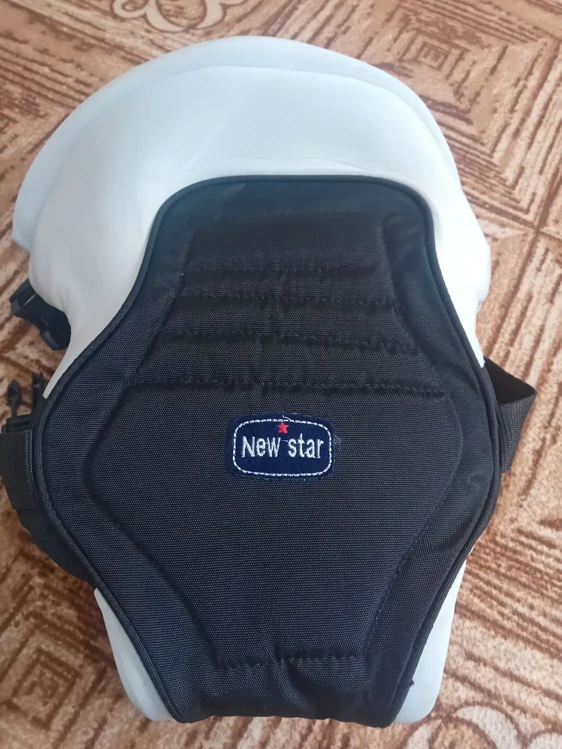 آغوشی نوزاد|کالسکه و لوازم جانبی|نوشهر, |دیوار