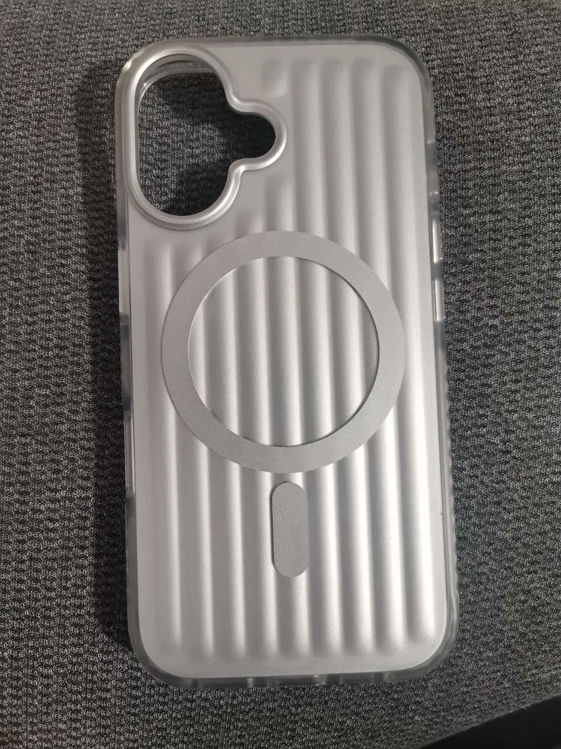 بک کاور آیفون 16|لوازم جانبی موبایل و تبلت|شیراز, طلاب|دیوار