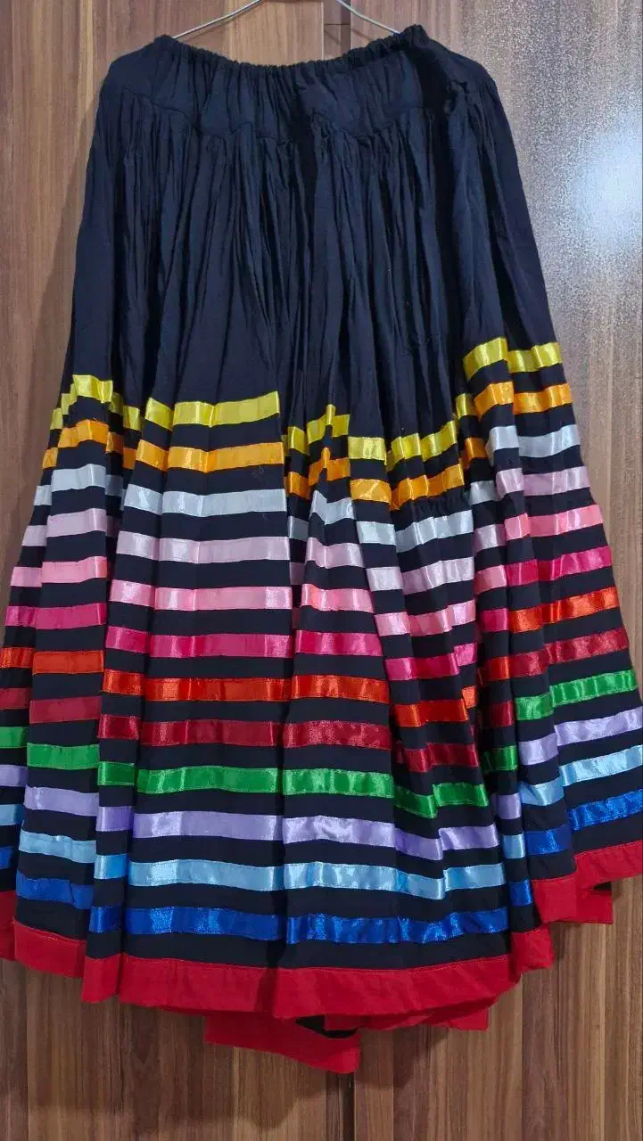 لباس قاسم آبادی|لباس|سیاهکل, |دیوار