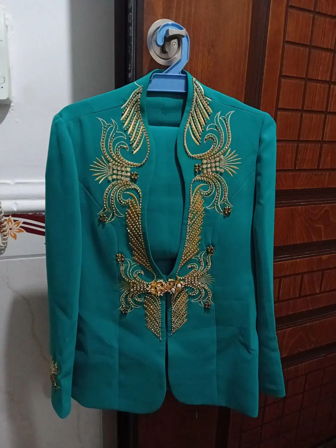 کت دامن|لباس|قوچان, |دیوار