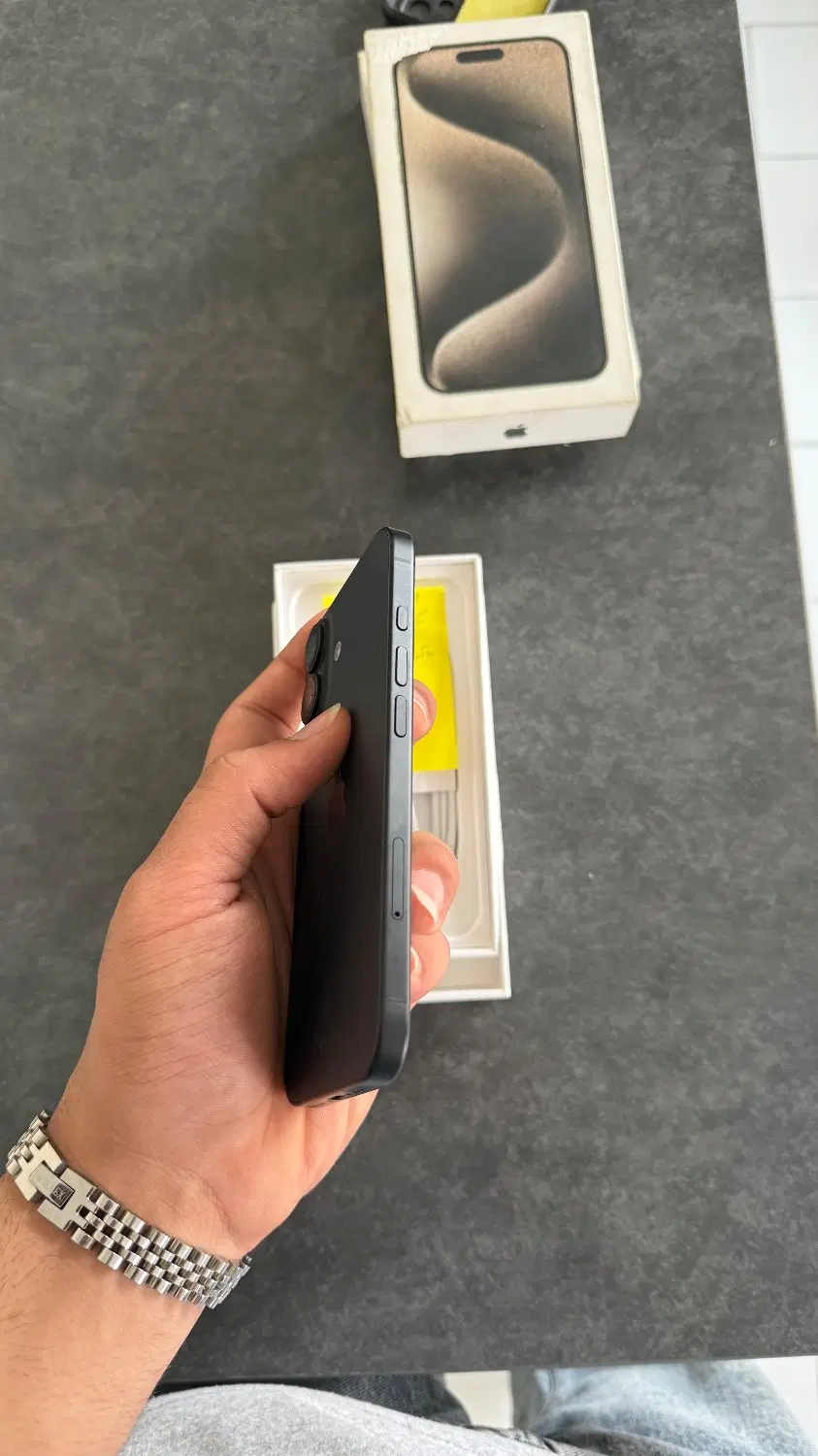 iphone 16|موبایل|بابل, |دیوار