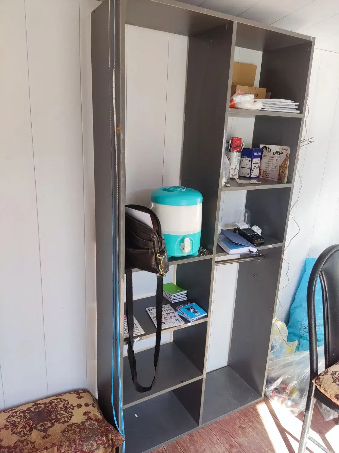 کتابخانه، قفسه|کتابخانه، شلف، قفسههای دیواری|پرند, فاز ۱|دیوار