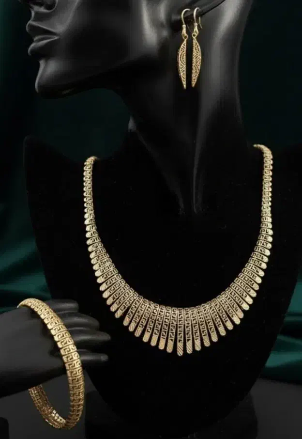 سرویس نقره جواهری عیناً طلا ساعت رویال گارانتی دار|بدلیجات|تبریز, |دیوار