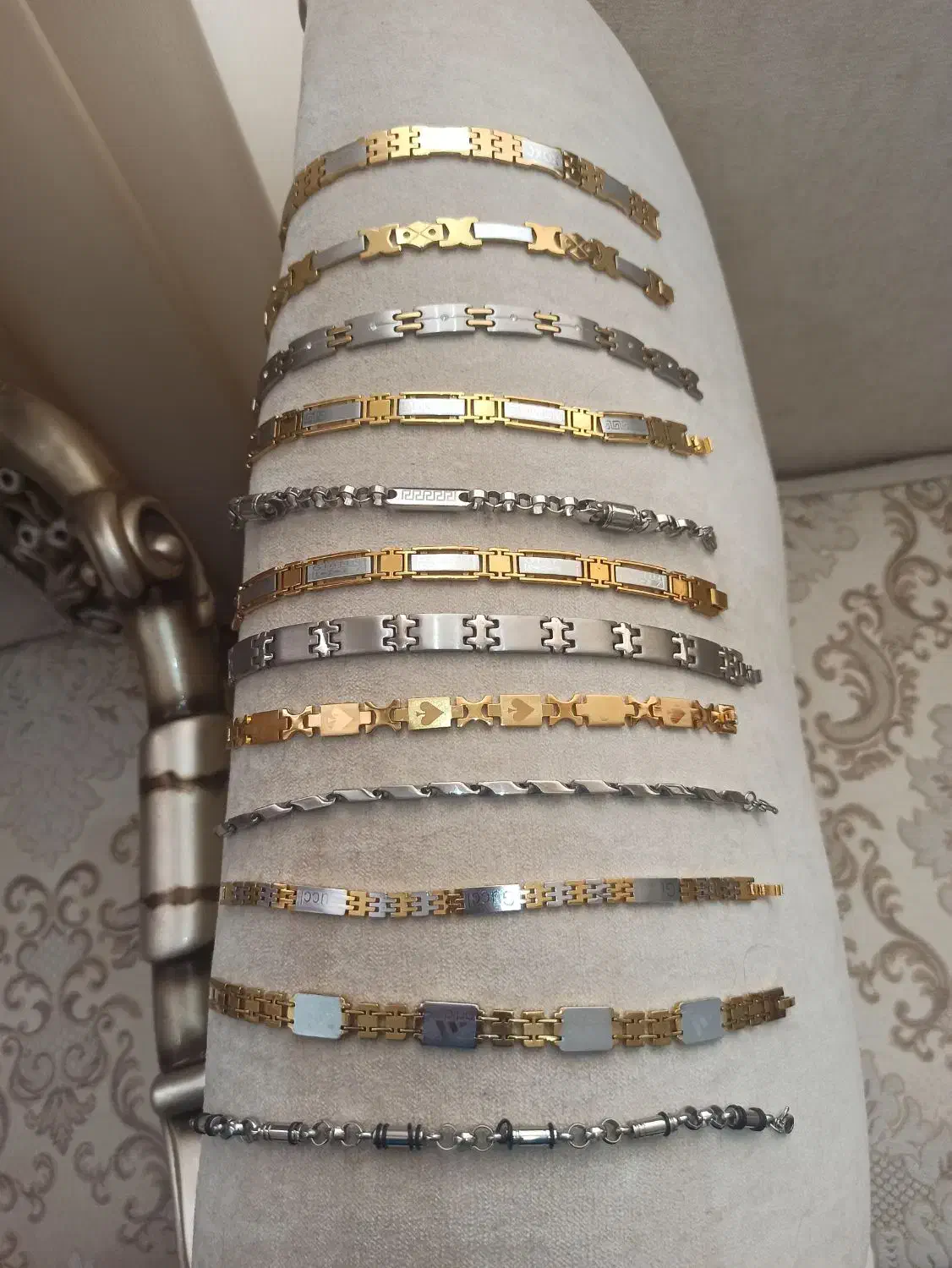 دستبند اسپرت|بدلیجات|کاشان, گبرها|دیوار