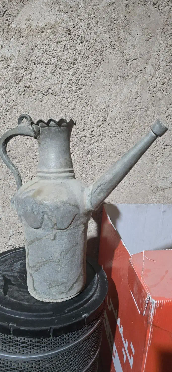 آفتابه قدیمی|کلکسیون اشیاء عتیقه|خمینی‌شهر, |دیوار