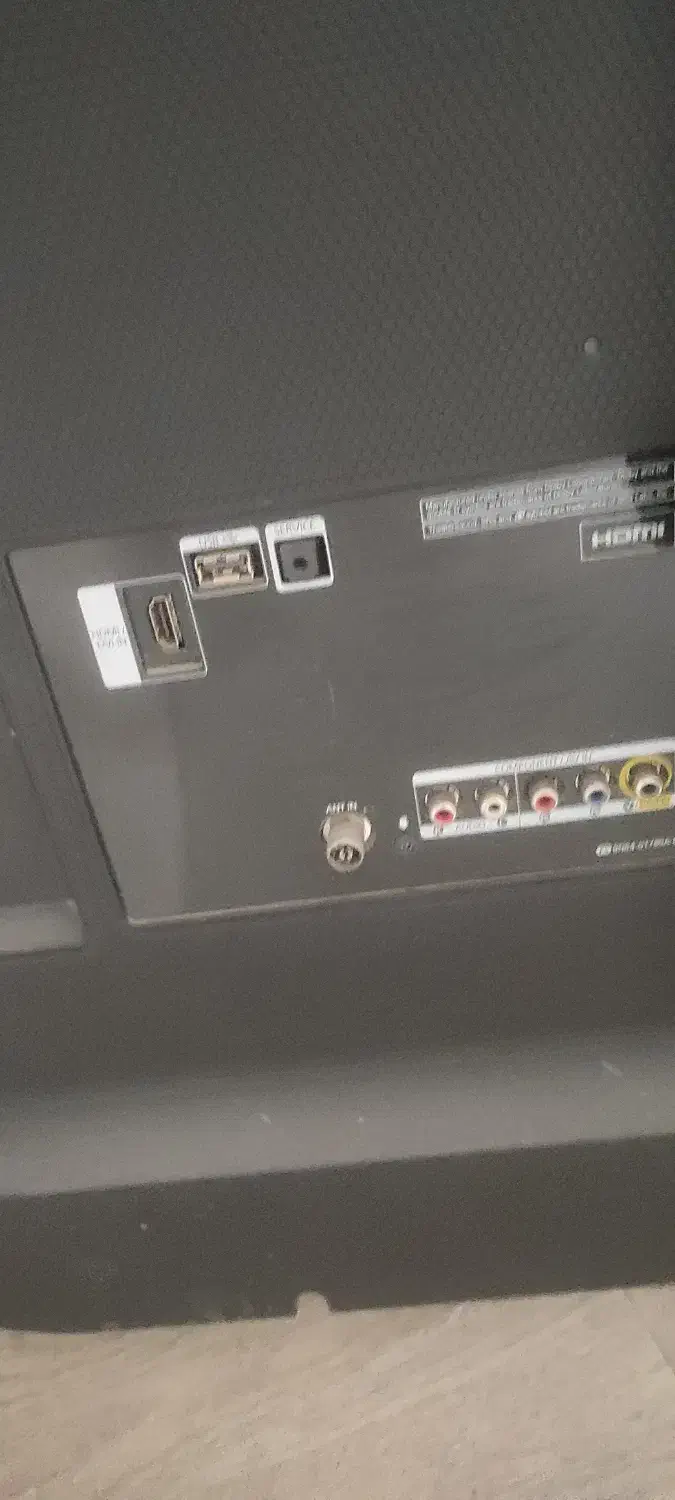 تلویزیون ۴۰ اینچ سامسونگ|تلویزیون و پروژکتور|سنندج, |دیوار