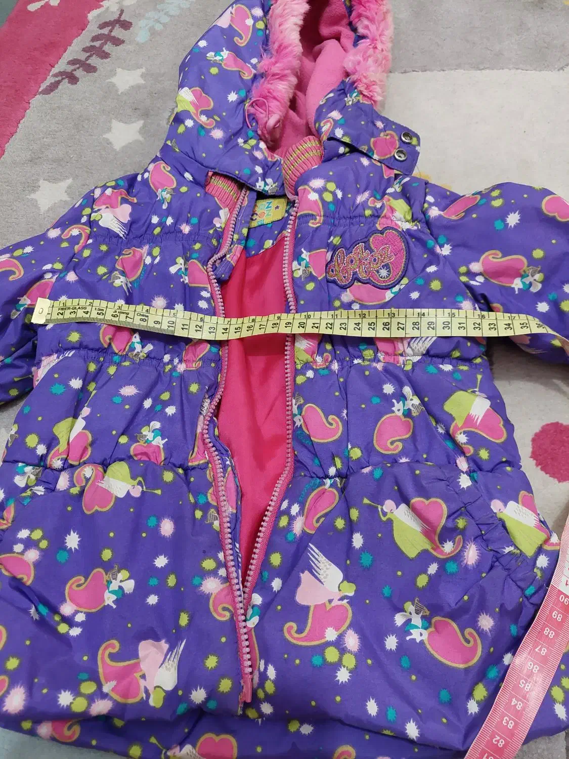 لباس بچگانه|کفش و لباس بچه|مشکیندشت, |دیوار