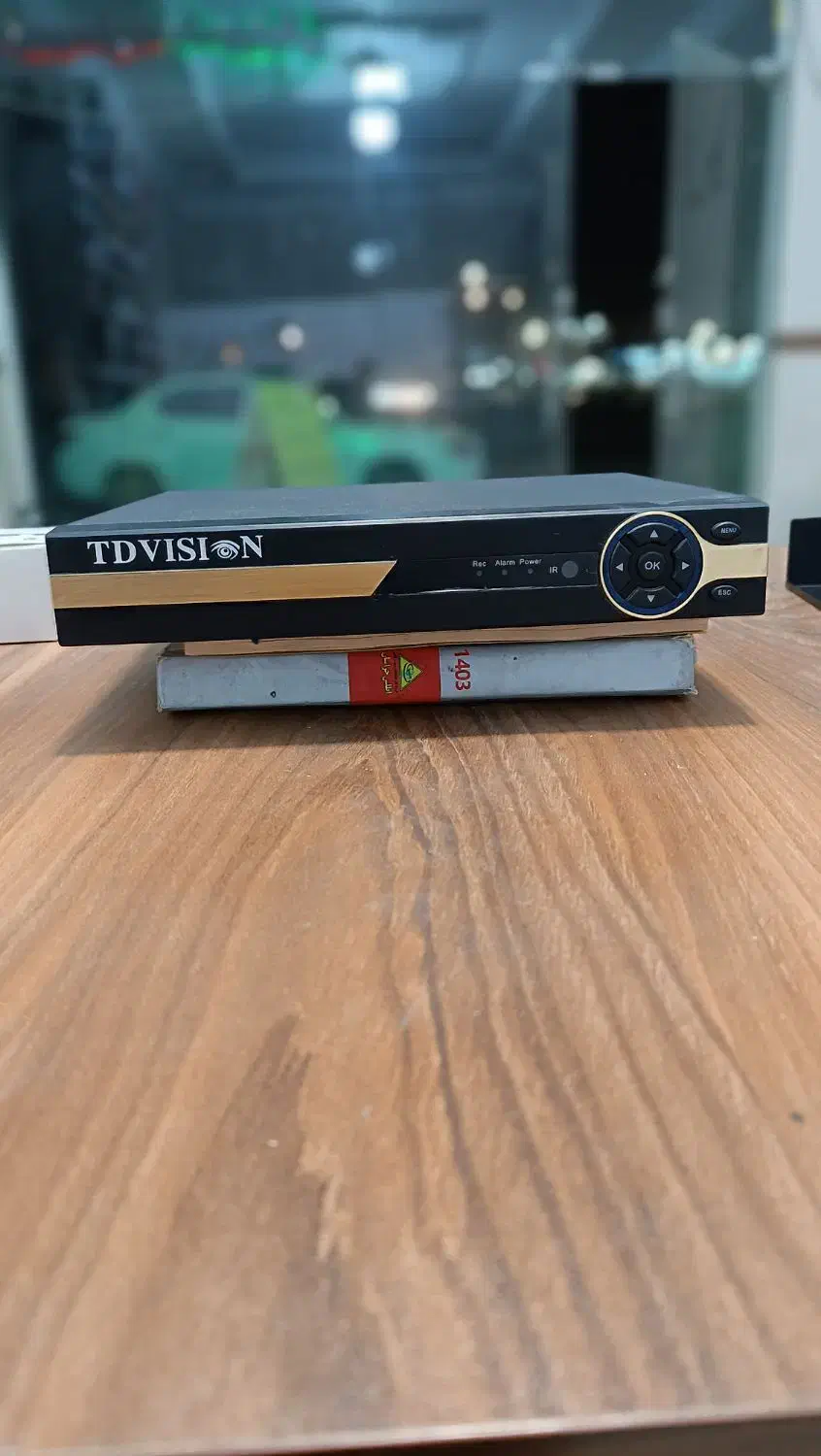 دستگاه ضبط دوربین ( DVR )هشت کانال|دوربین مداربسته|کاشمر, |دیوار