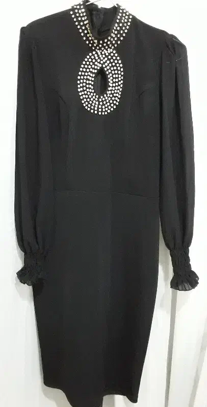 لباس مجلسی|لباس|مشهد, موعود|دیوار