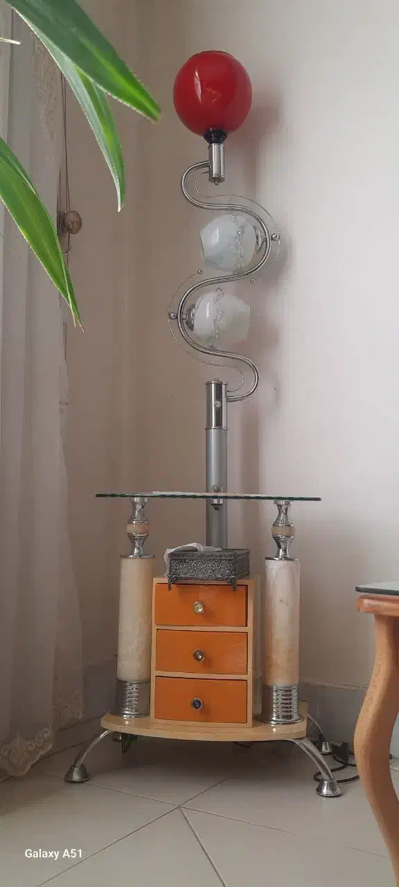 میز تلفن به همراه چراغ خواب|میز تلفن|اصفهان, شهرک کاوه|دیوار