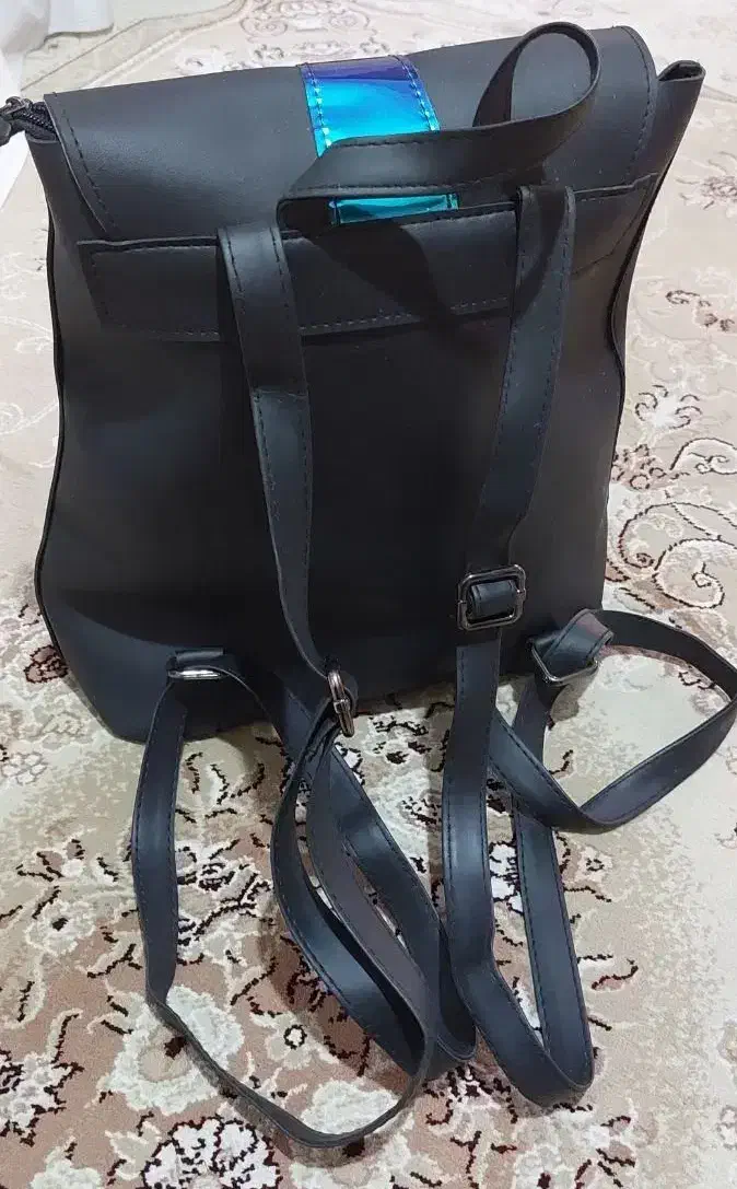 کیف‌کوله‌ای‌چرم‌‌|کیف، کفش، کمربند|ملایر, |دیوار