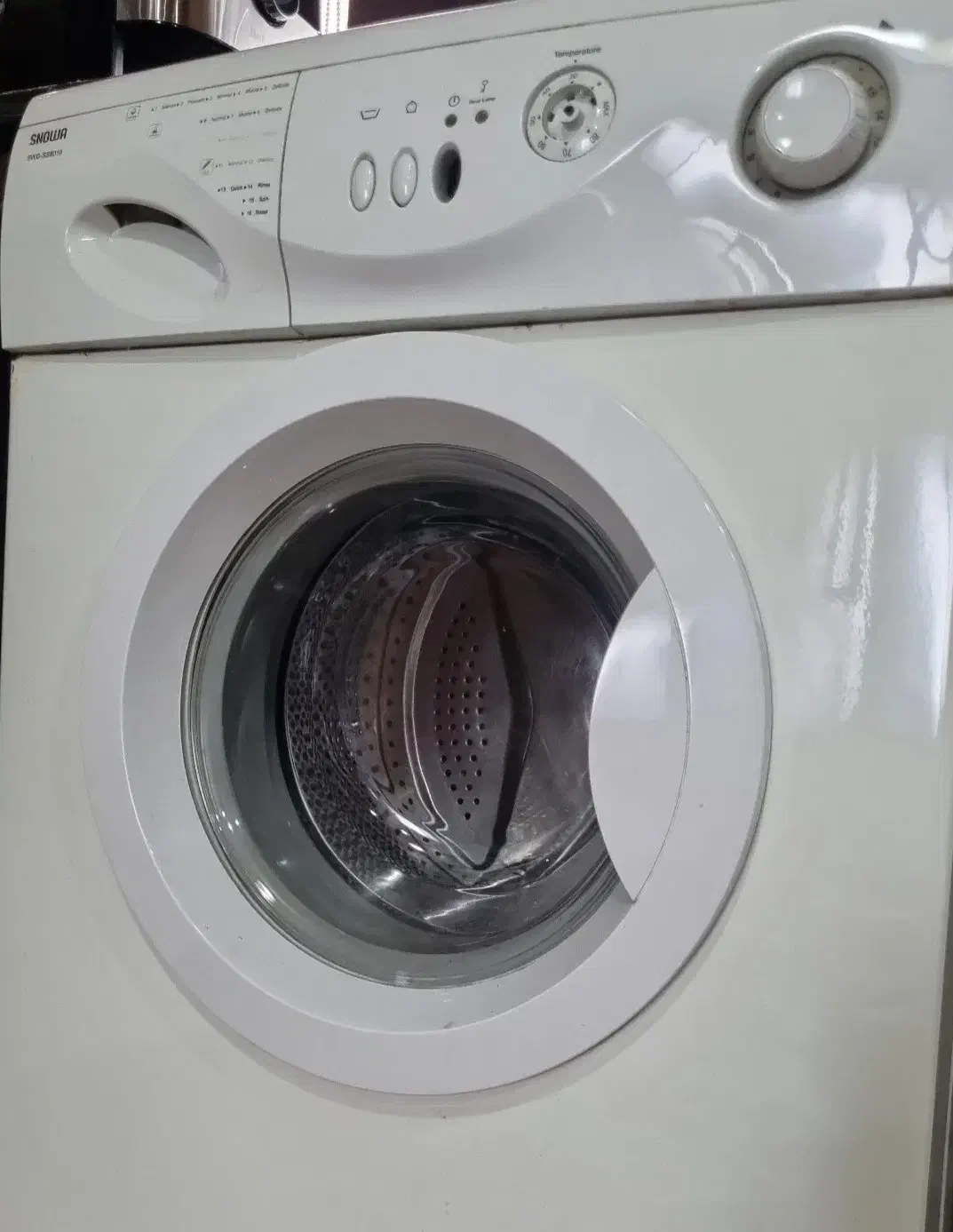 ماشین لباسشویی|ماشین لباسشویی و خشک‌کن لباس|رویان, |دیوار