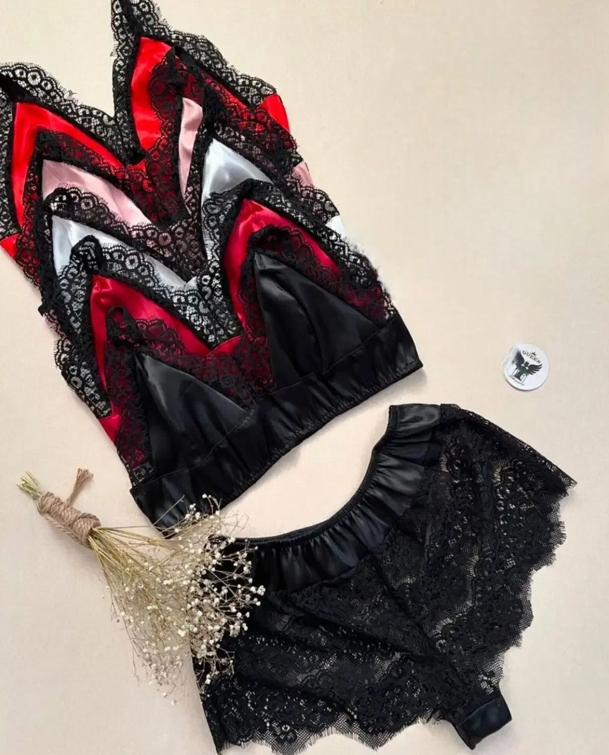 لباس فانتزی|لباس|مشهد, شهید هاشمی نژاد|دیوار