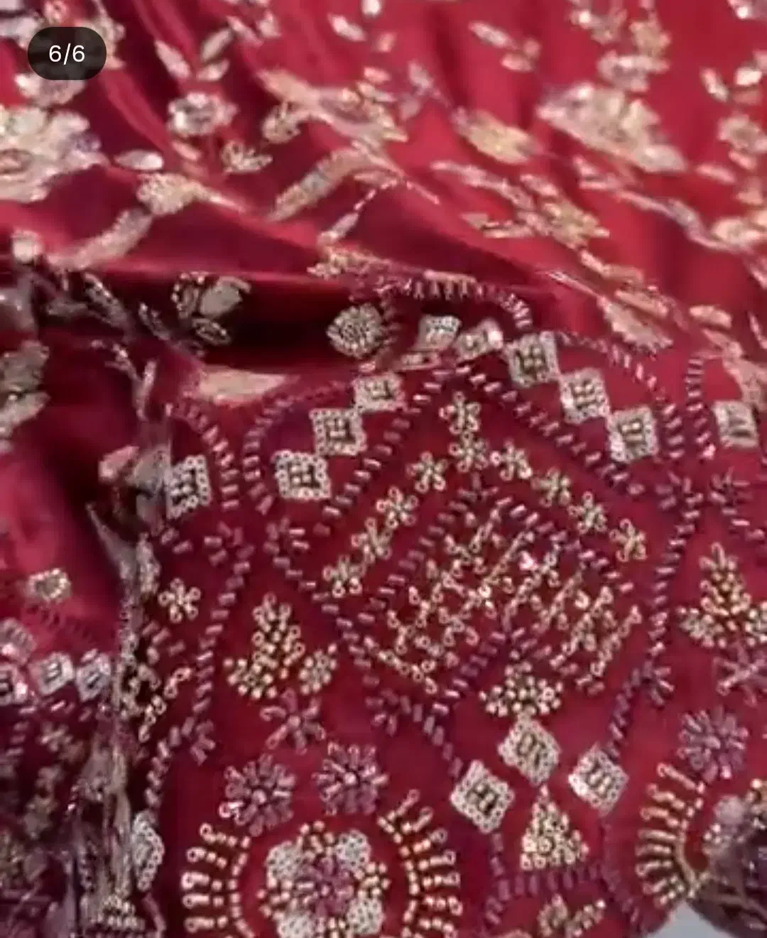 زی  آستین|لباس|بزمان, |دیوار