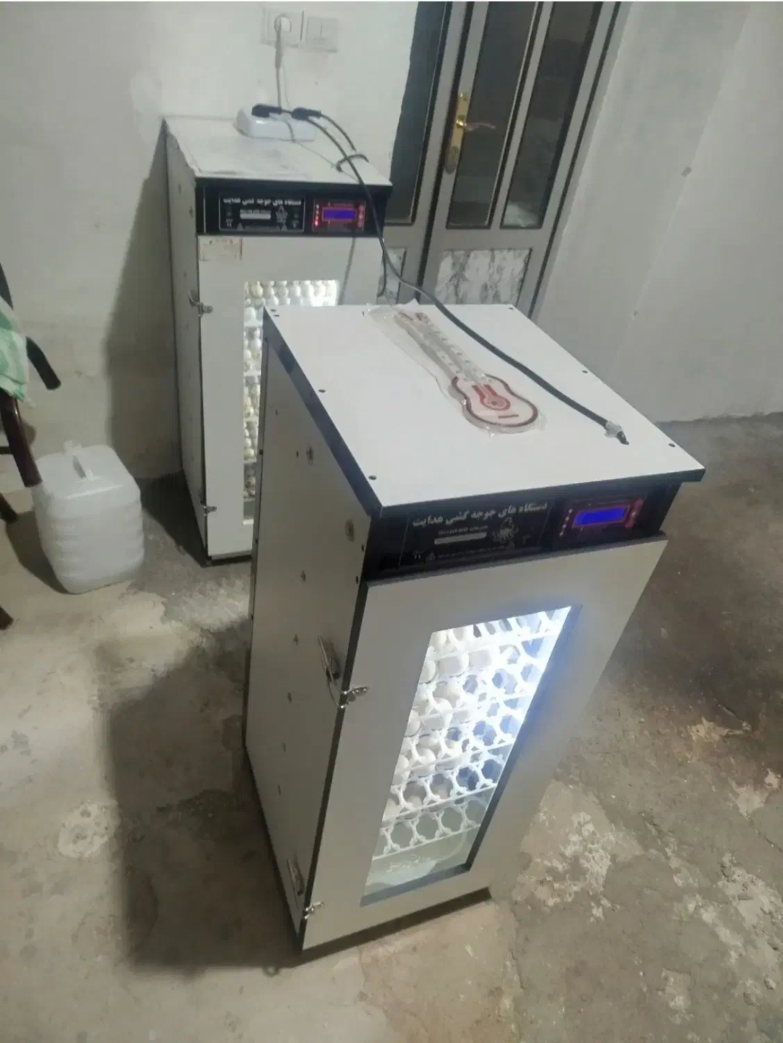 دو عدد دستگاه جوجه کشی هدایت با تمام دم دستگاه|لوازم جانبی حیوانات|لردگان, |دیوار