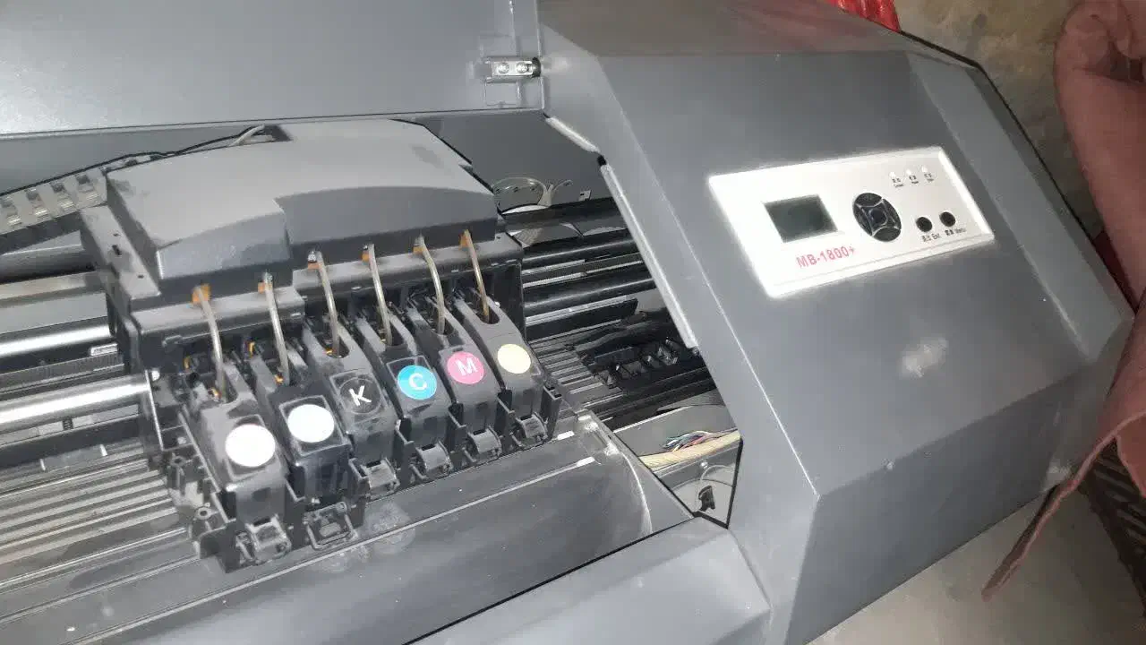 دستگاه  پلاتر ۶ رنگ چاپ عکس  روی بوم و طلق فلکسی|ماشین‌آلات صنعتی|معصومیه, |دیوار