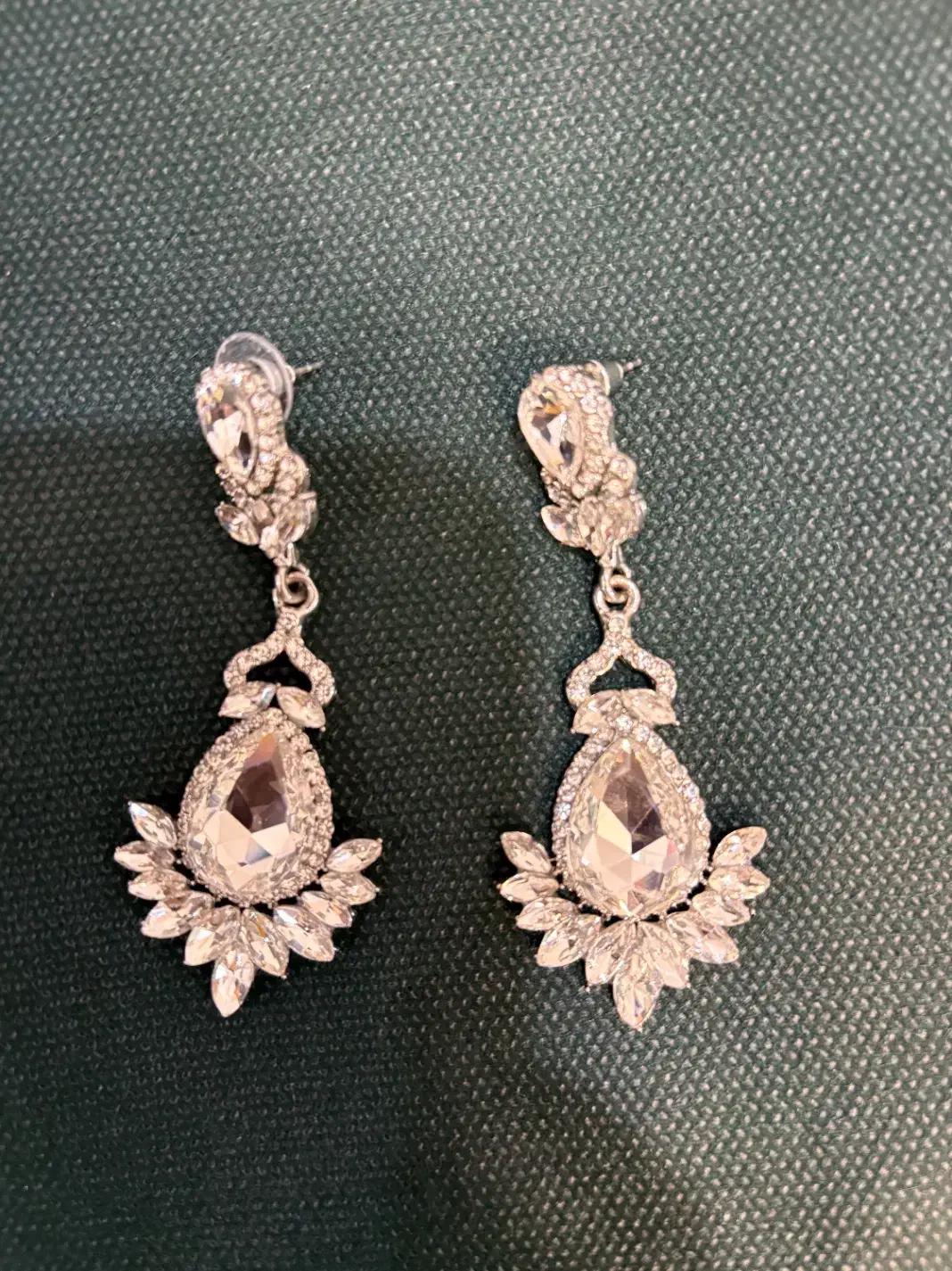 گوشواره کریستال سوارسکی رنگ ثابت|بدلیجات|مشهد, الهیه|دیوار