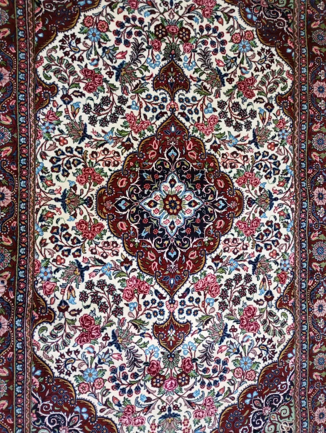 فرش دستباف گل ابریشم|فرش|نهاوند, |دیوار