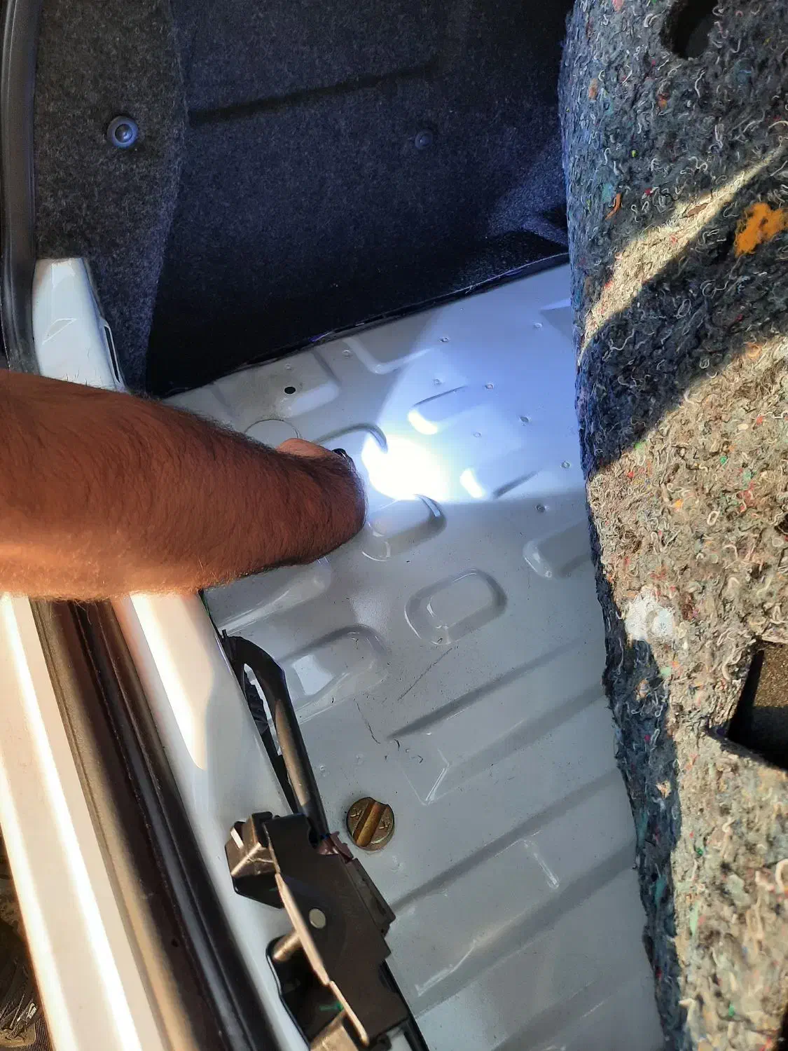 کارشناس رنگ خودرو ورداورد گرمدره چیتگرقدس غربتهران|خدمات موتور و ماشین|تهران, وردآورد|دیوار