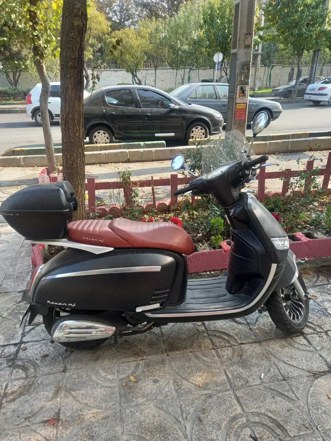 موتور کاوان ۱۵۰ ام جی|موتورسیکلت|فردیس, نیروگاه برق|دیوار