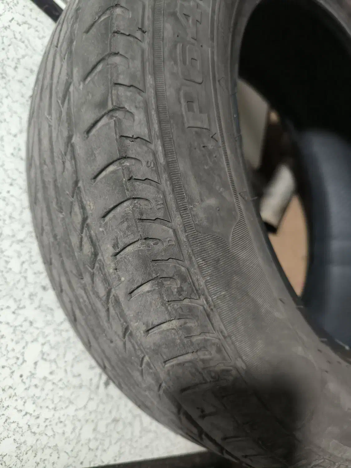 لاستیک پژو پارس|قطعات یدکی و لوازم جانبی|قم, هفت تیر|دیوار