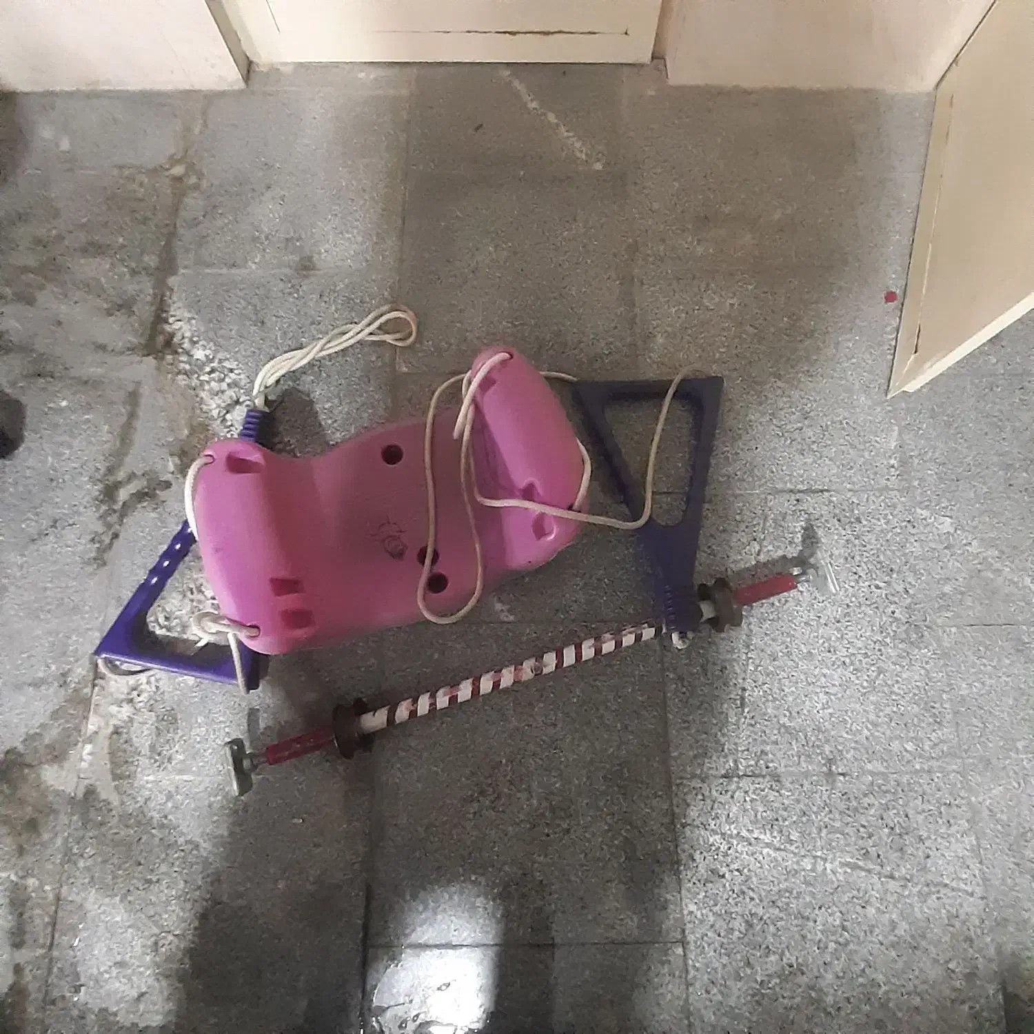 تاب و...|اسباب‌بازی بچه|پرند, فاز ۳|دیوار