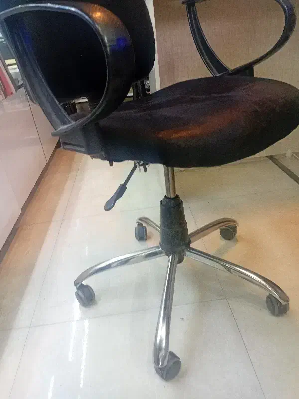 صندلی کامپیوتر اداری|صندلی و نیمکت|بروجرد, |دیوار