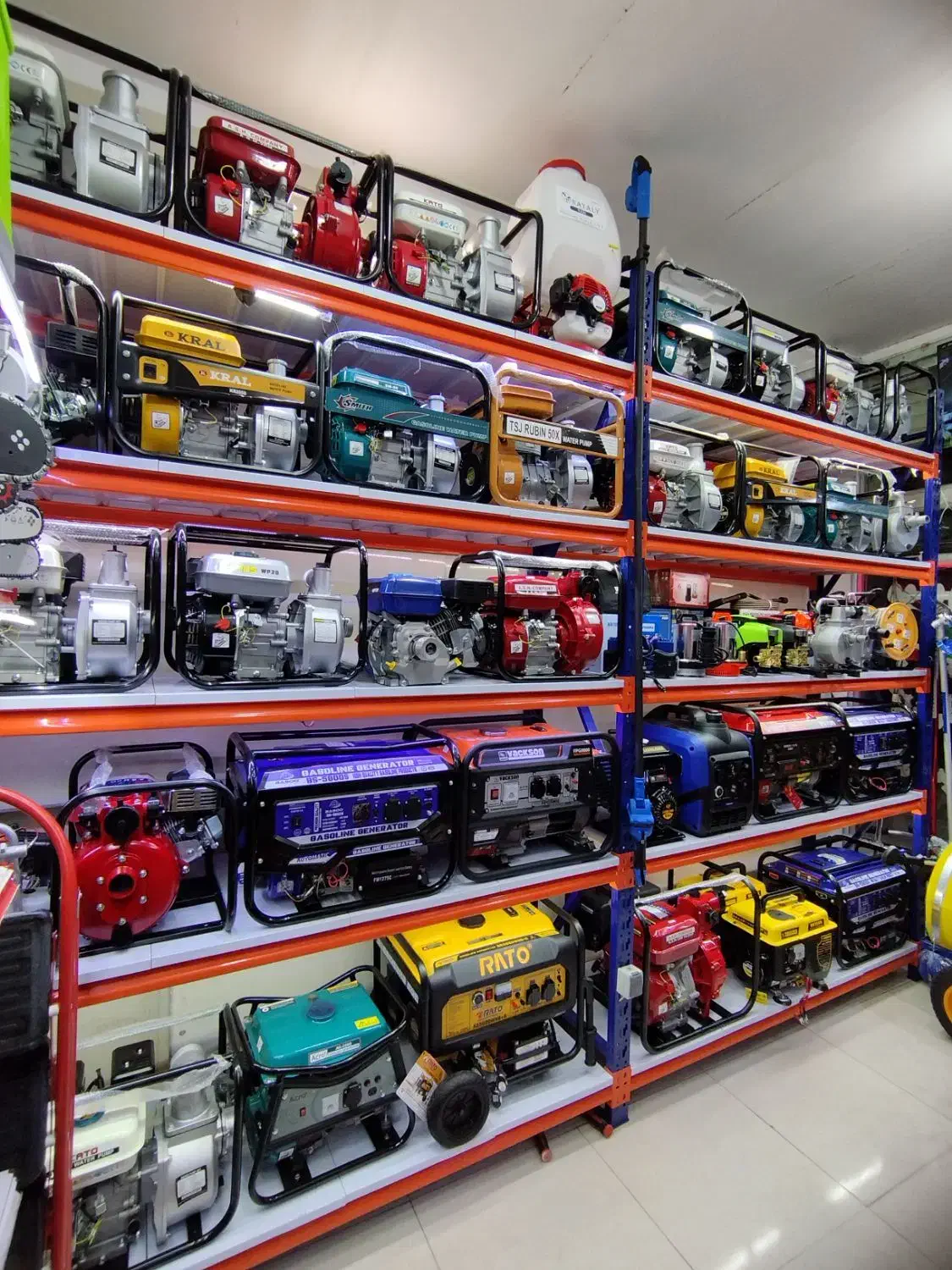 فروش موتور برق با 10 سال خدمات پس از فروش|ماشین‌آلات صنعتی|قم, بنیاد|دیوار