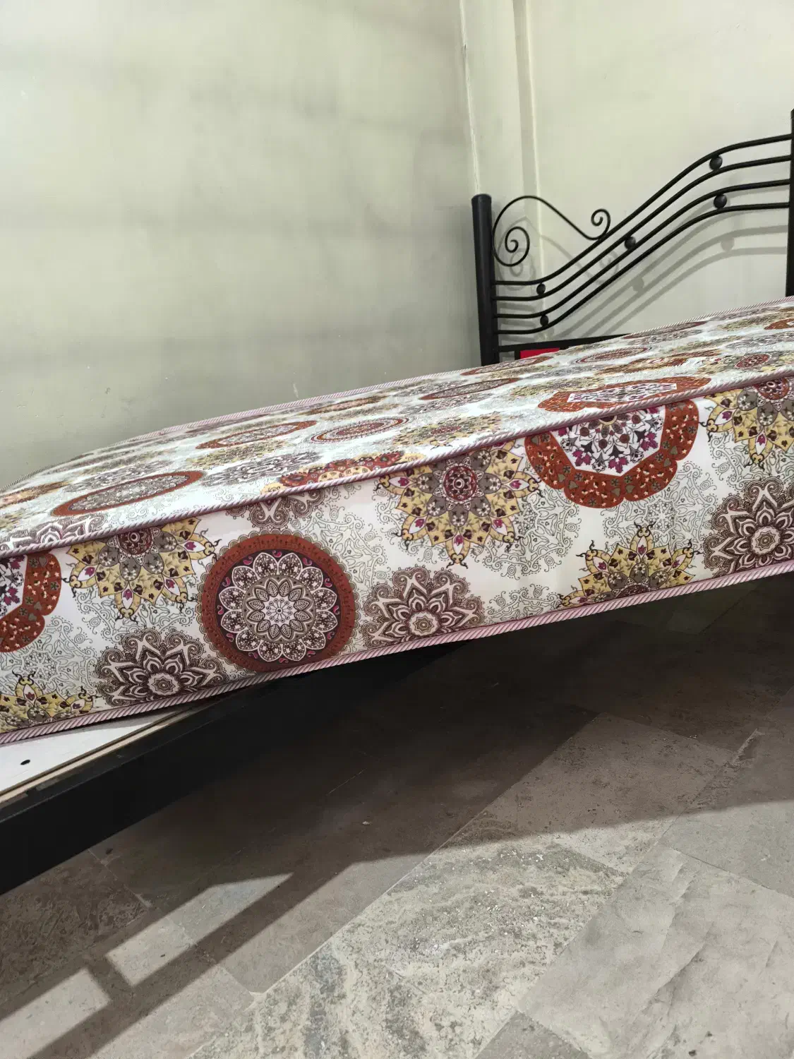 تخت خواب فلزی با  تشک|تخت و سرویس خواب|تهران, نارمک جنوبی|دیوار