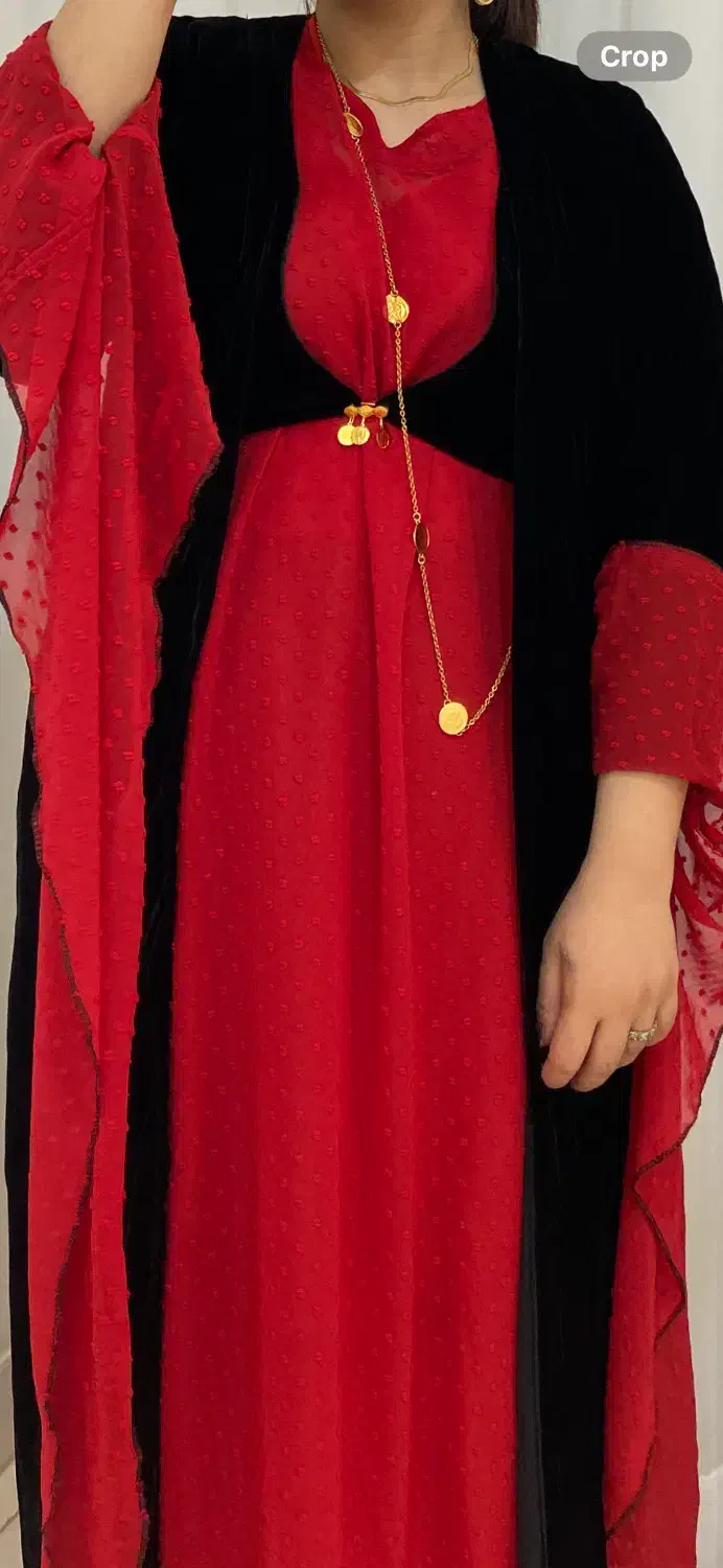 کوا و کراس|لباس|مریوان, |دیوار