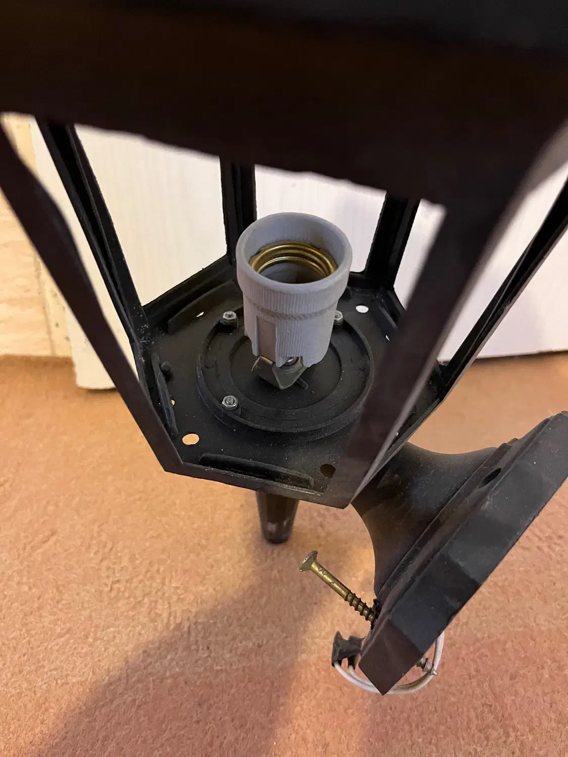 چراغ دیواری رومی حیاطی باغی پارکی پلاستیکی|لامپ و چراغ|رشت, آب و برق|دیوار