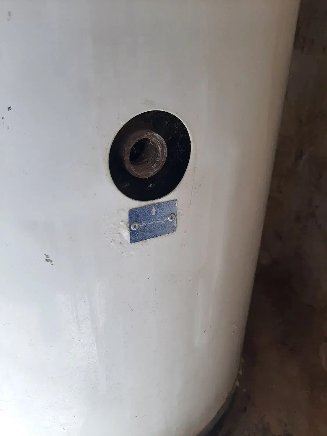 ابگرمکن نفتی قدیمی سالم|آبگرمکن، پکیج، شوفاژ|شیروان (خراسان), |دیوار