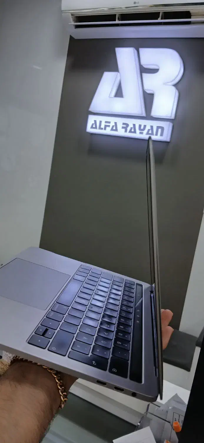 MacBook pro 2018|رایانه همراه|اصفهان, خلجا|دیوار