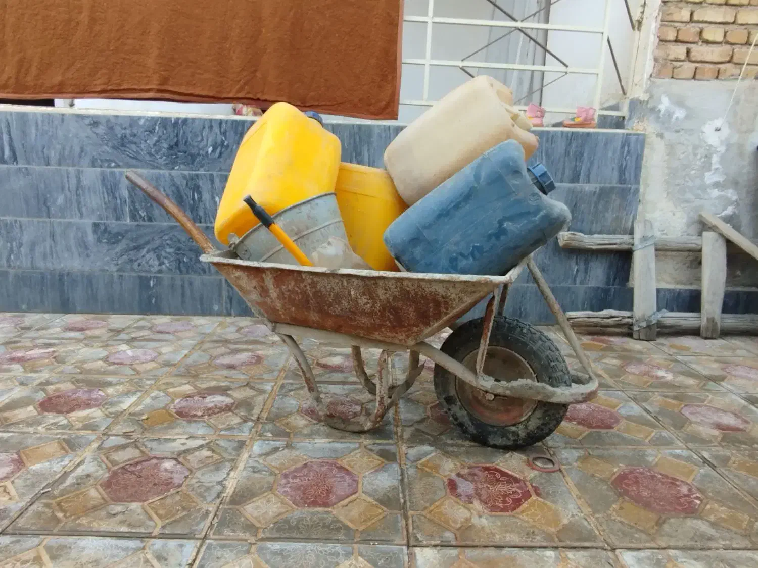 فرقون|ابزارآلات|ارومیه, |دیوار