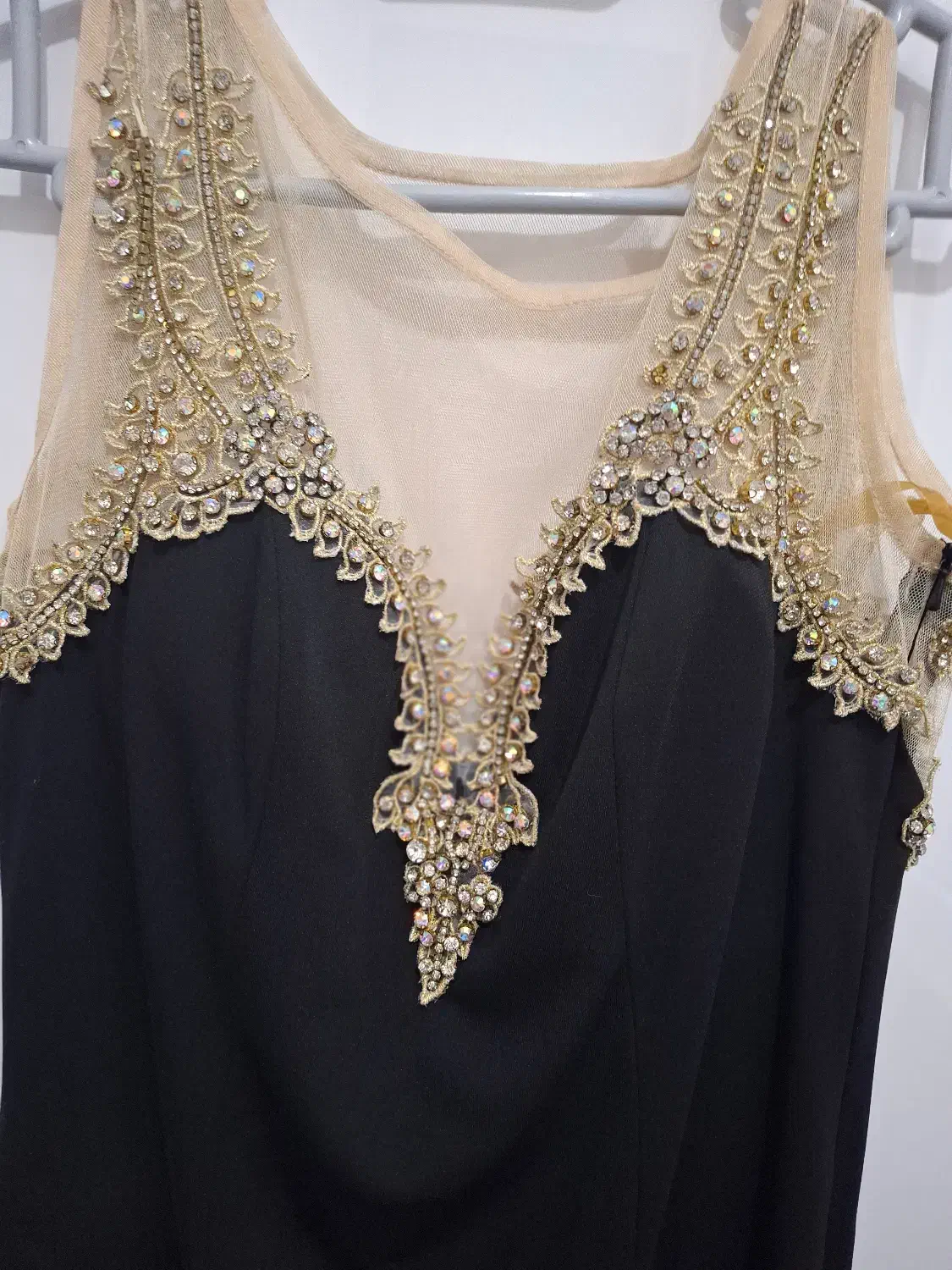 لباس|لباس|اشتهارد, |دیوار