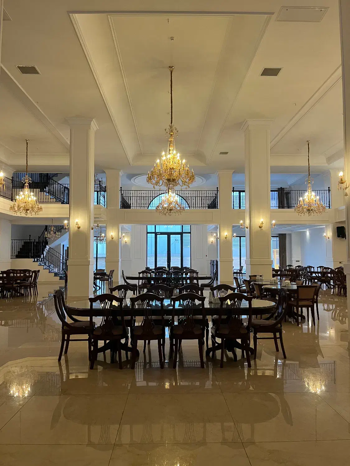 تالار مجلل هورام|خدمات پذیرایی، مراسم|محمدشهر, محمدشهر|دیوار