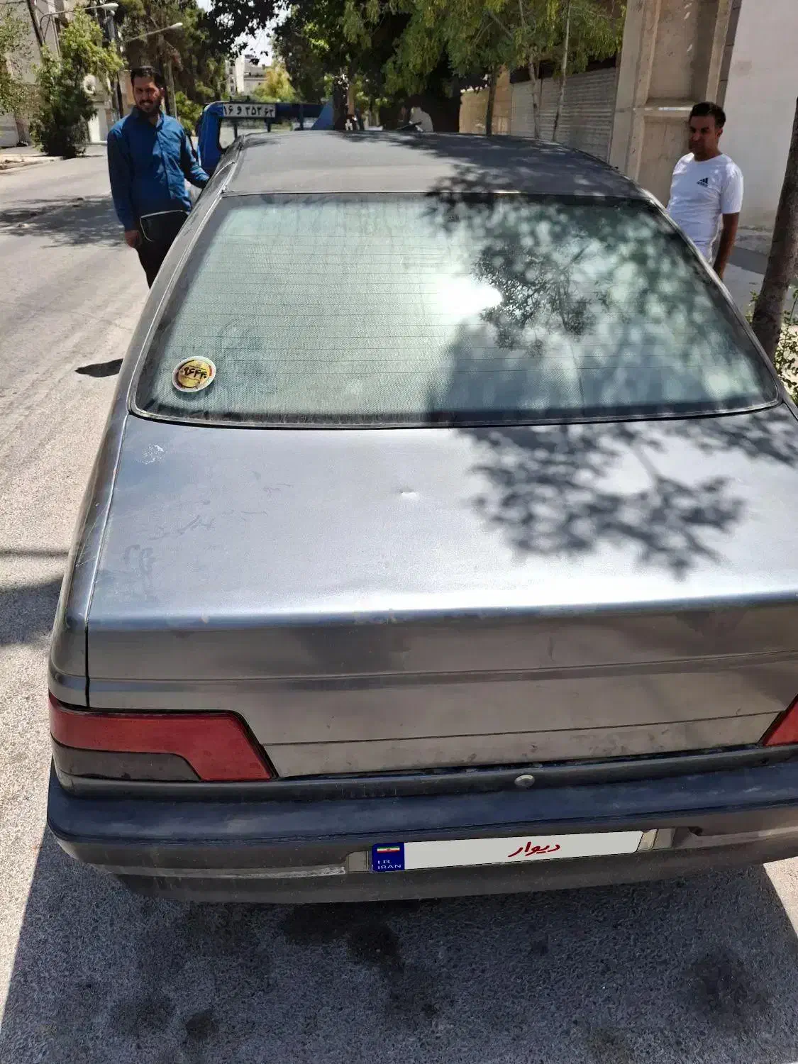 پژو 405 GLX بنزینی، مدل ۱۳۹۵|خودرو سواری و وانت|شیراز, آزادگان|دیوار