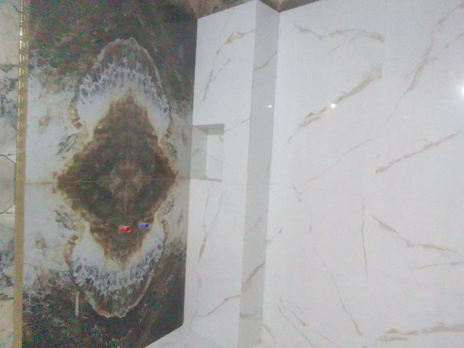 کاشیکار. نما|خدمات پیشه و مهارت|مراغه, |دیوار