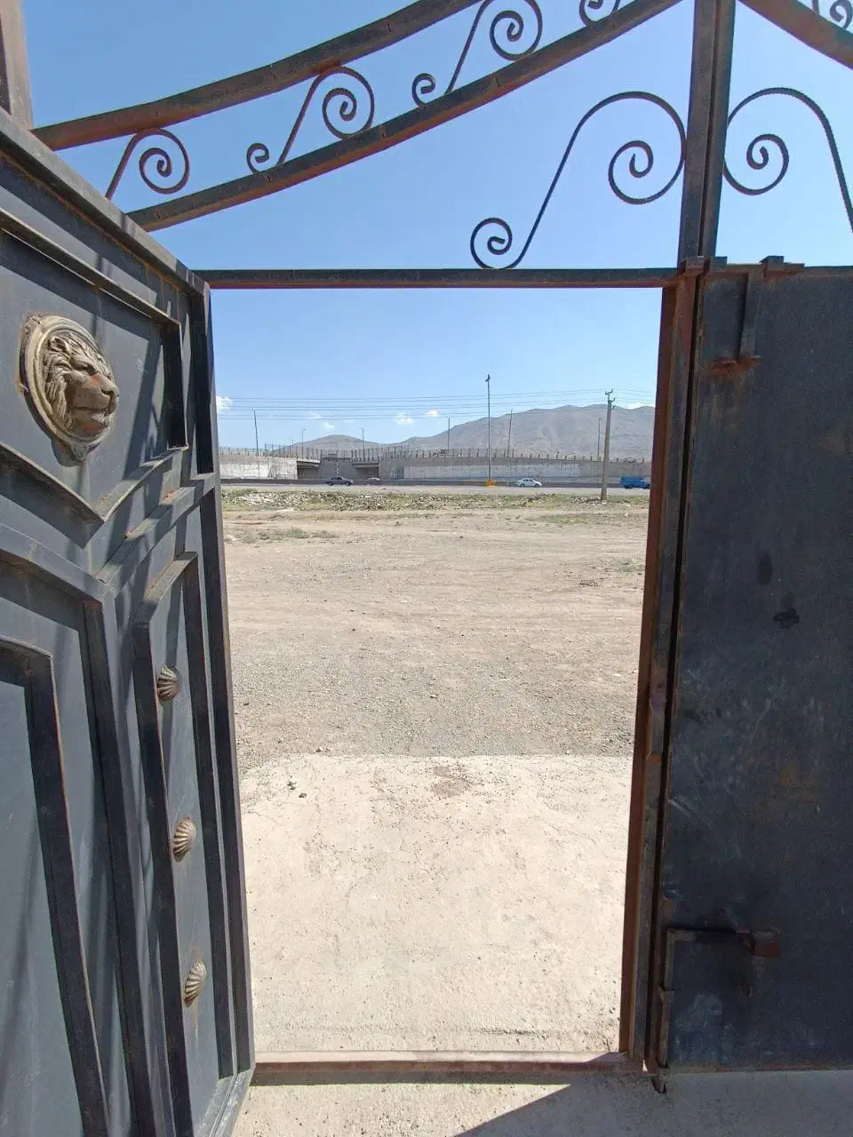 فروش کارگاه در بهترین لوکیشن کردان|فروش دفتر صنعتی، کشاورزی، تجاری|چهارباغ, |دیوار